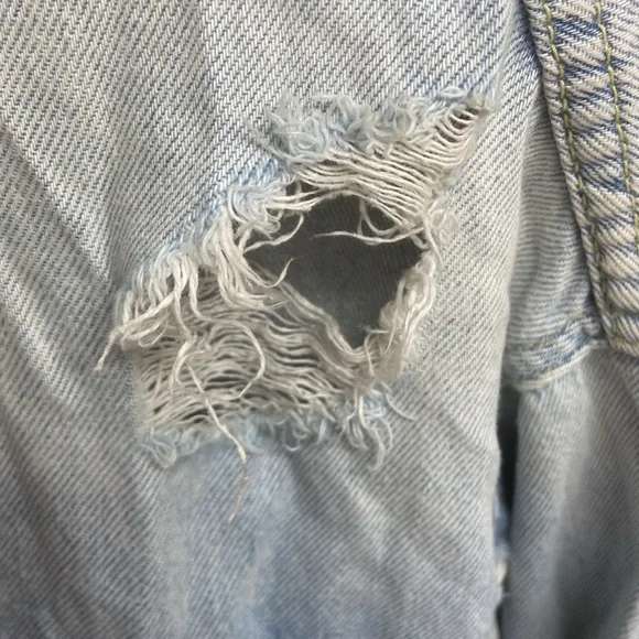 Zara Faded Blue Ripped Denim Jacket - Picture 2 of 7